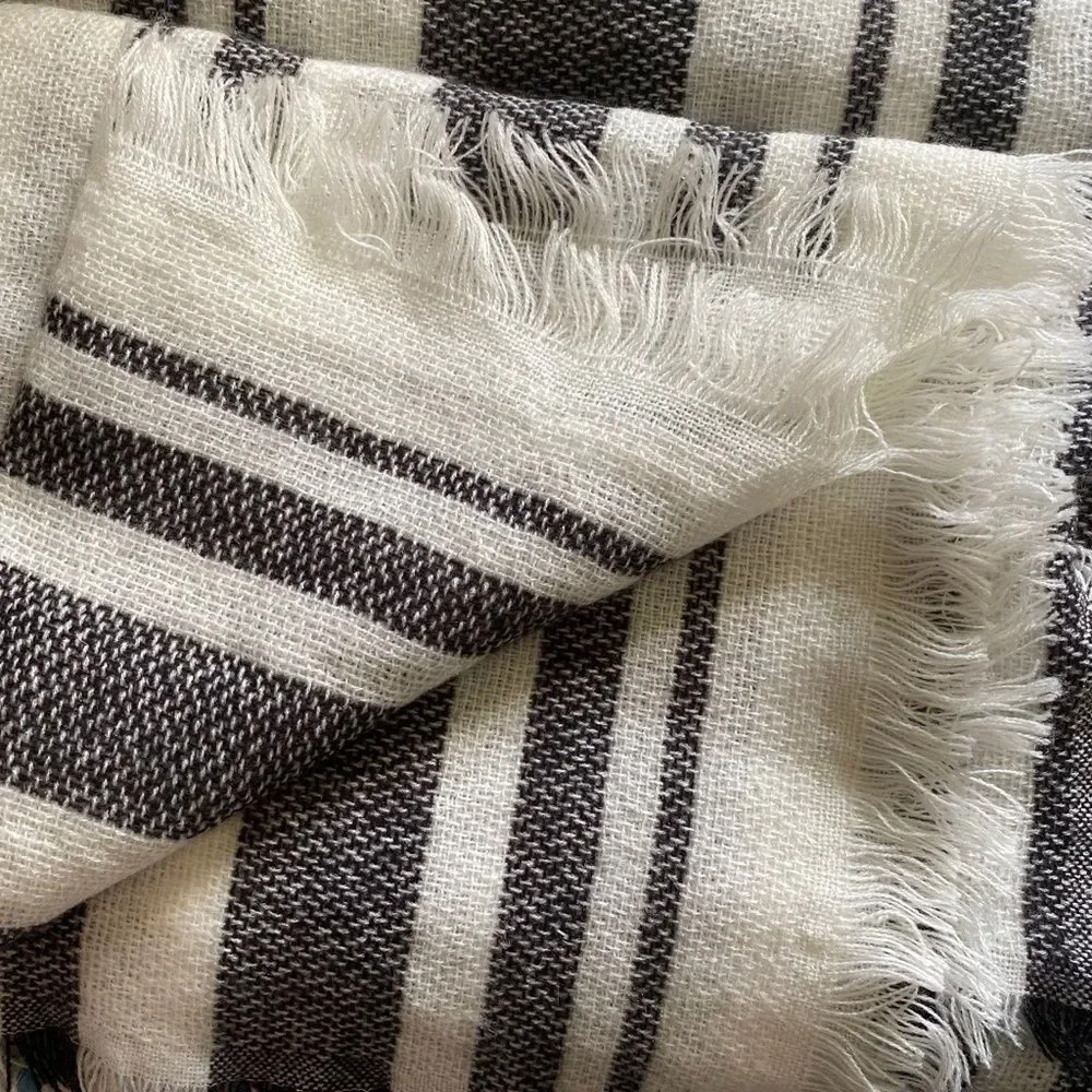 SERRA Oversized Classic Stripped Cozy Blanket Scarf Wrap Fringe Trim One Size